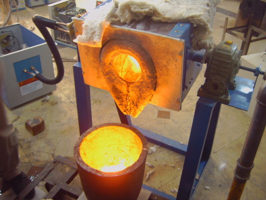 Machine de fonte d'induction en métal de fréquence intermédiaire d'IGBT avec l'écran tactile