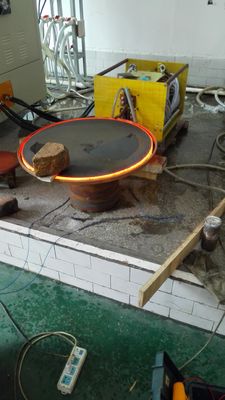 Machine de trempage par induction en fer avec régulation automatique de la température